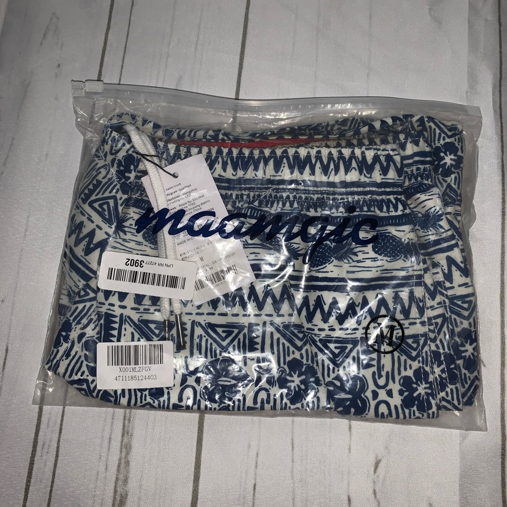 Maamgic men’s surfer shorts